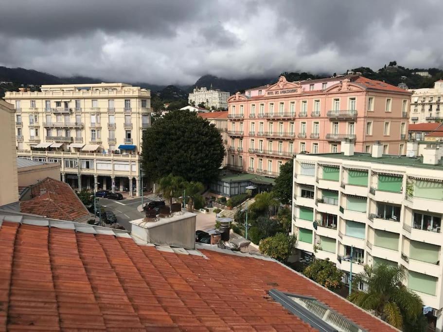 Lumineux Studio Sous Les Toits De Menton Exterior photo